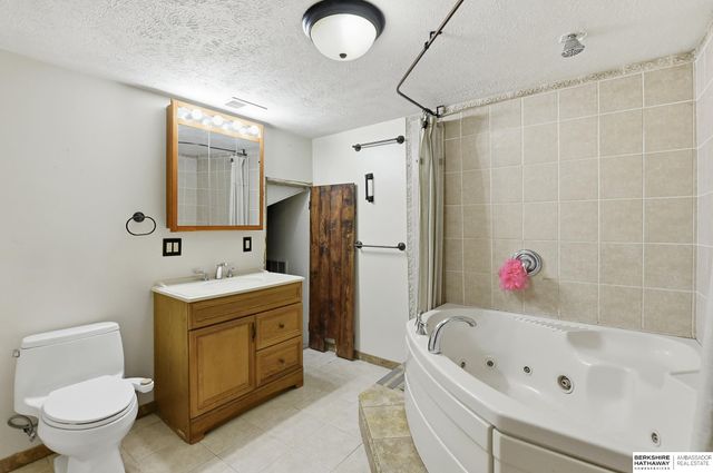 7103 S 43rd Street, Bellevue, NE 68147