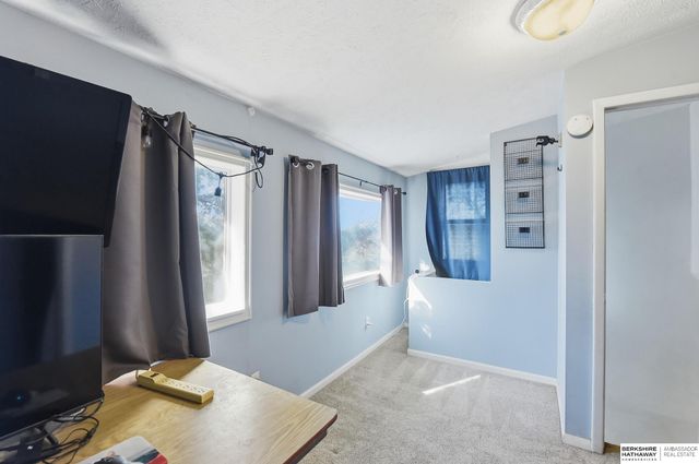 7103 S 43rd Street, Bellevue, NE 68147