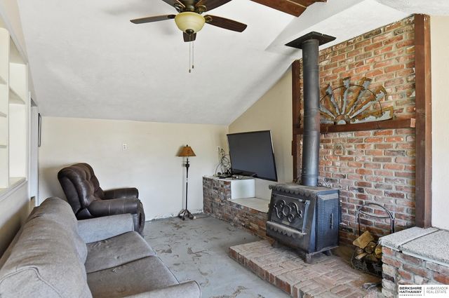 7103 S 43rd Street, Bellevue, NE 68147