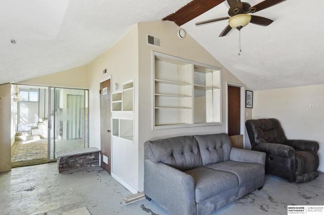 7103 S 43rd Street, Bellevue, NE 68147