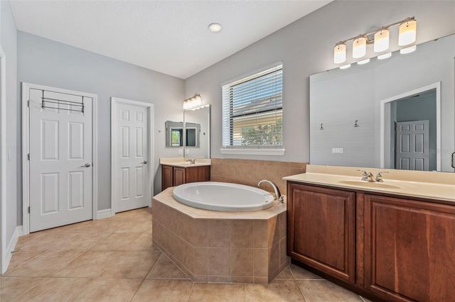 838 STRATHMORE DRIVE, Orlando, FL 32803