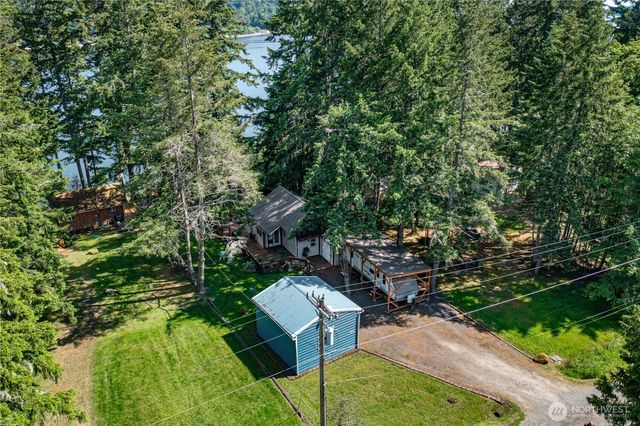 711 E Herron Boulevard NW, Lakebay, WA 98349
