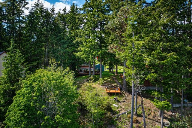 711 E Herron Boulevard NW, Lakebay, WA 98349