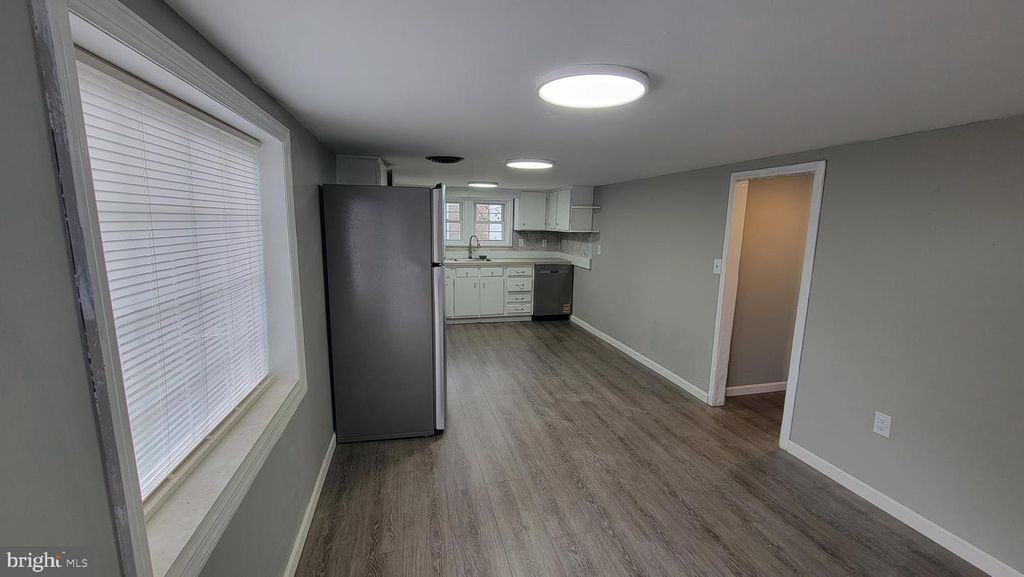 Image 14 of property listing at 4 YOST AVE, Cumberland, MD 21502