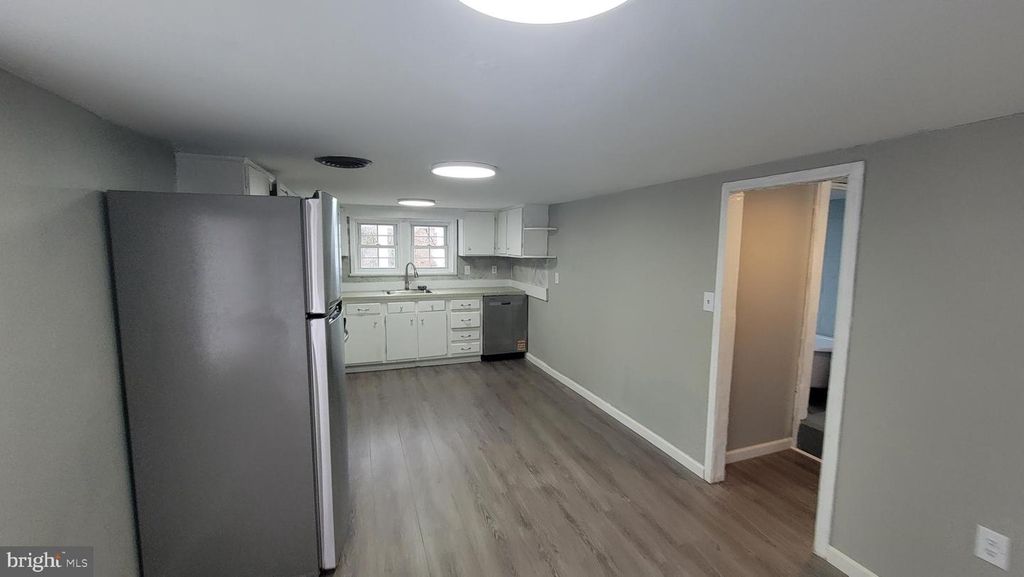 Image 15 of property listing at 4 YOST AVE, Cumberland, MD 21502