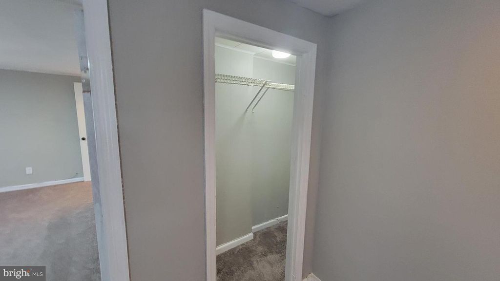 Image 21 of property listing at 4 YOST AVE, Cumberland, MD 21502