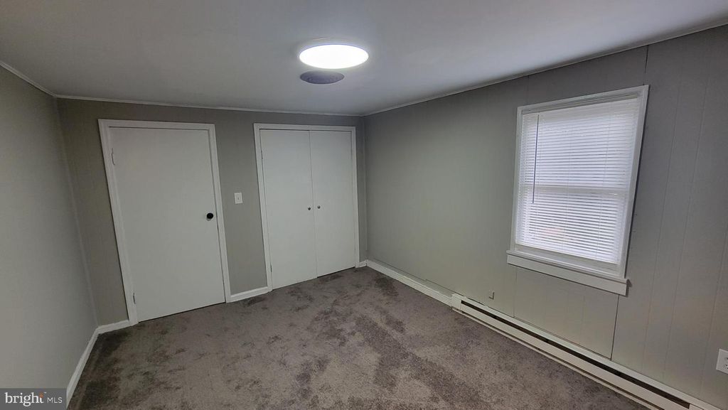 Image 23 of property listing at 4 YOST AVE, Cumberland, MD 21502