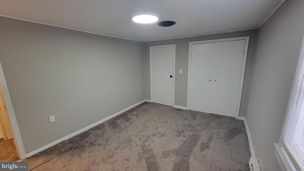 Image 24 of property listing at 4 YOST AVE, Cumberland, MD 21502
