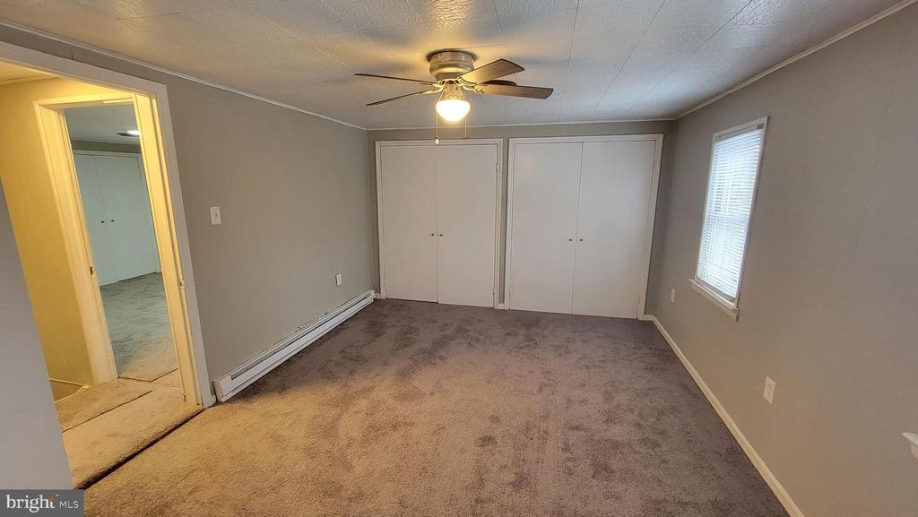Image 33 of property listing at 4 YOST AVE, Cumberland, MD 21502