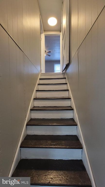 Image 38 of property listing at 4 YOST AVE, Cumberland, MD 21502