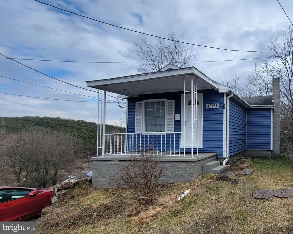 Image 6 of property listing at 4 YOST AVE, Cumberland, MD 21502