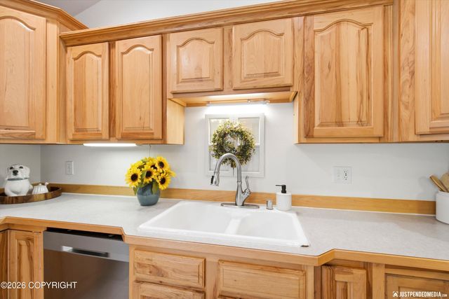 900 W Spruce Avenue, Wasilla, AK 99654