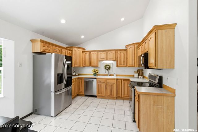 900 W Spruce Avenue, Wasilla, AK 99654