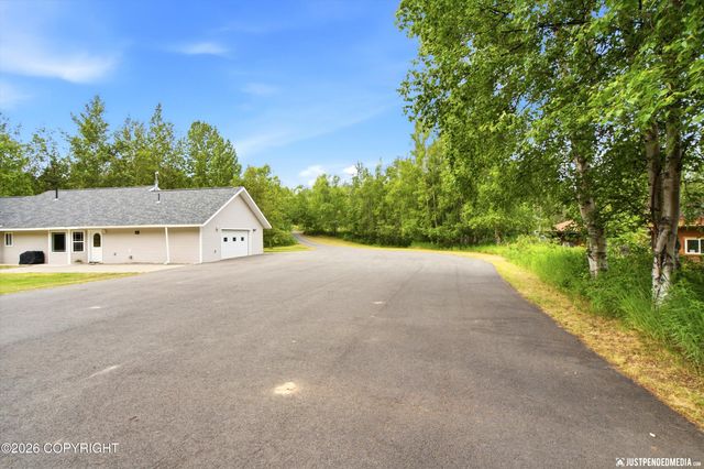900 W Spruce Avenue, Wasilla, AK 99654