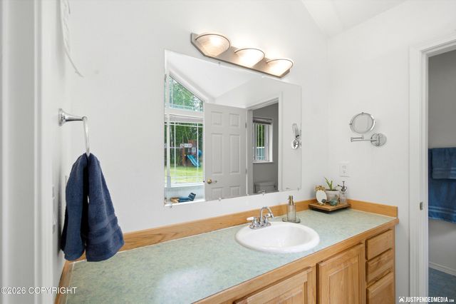 900 W Spruce Avenue, Wasilla, AK 99654