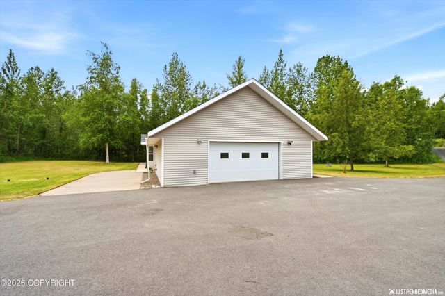900 W Spruce Avenue, Wasilla, AK 99654