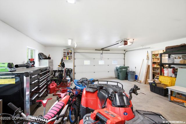 900 W Spruce Avenue, Wasilla, AK 99654