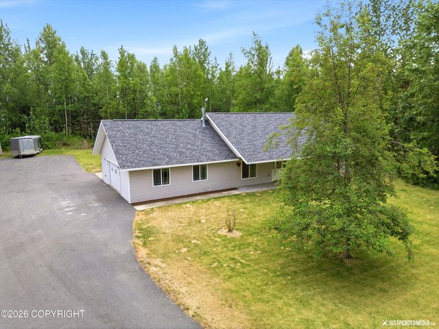 900 W Spruce Avenue, Wasilla, AK 99654