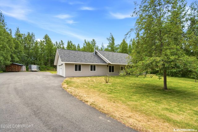 900 W Spruce Avenue, Wasilla, AK 99654