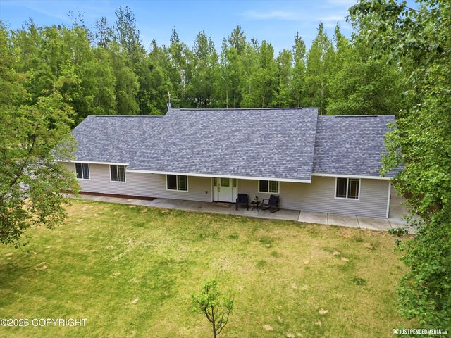 900 W Spruce Avenue, Wasilla, AK 99654