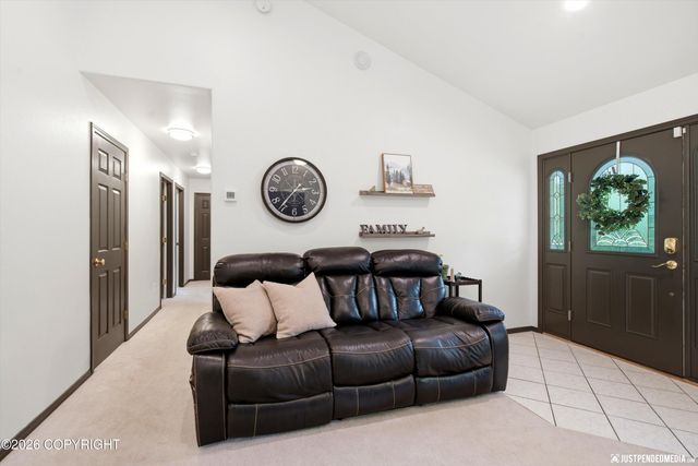 900 W Spruce Avenue, Wasilla, AK 99654