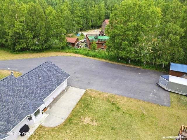 900 W Spruce Avenue, Wasilla, AK 99654