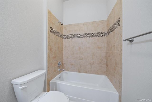 301 Inverness Way 306, Englewood, CO 80112