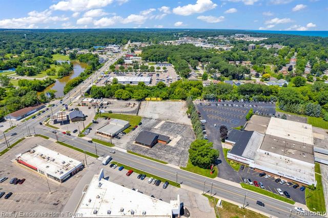 2015 Holland Avenue, Fort Gratiot, MI 48060