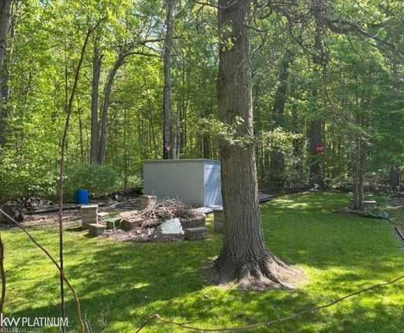 9083 Island Drive, Clay Twp, MI 48001
