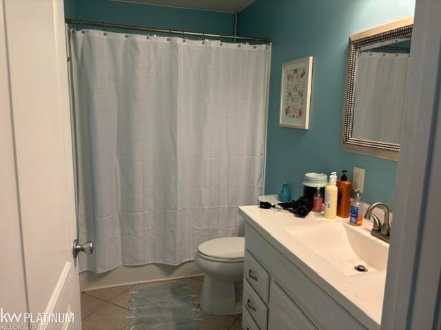 9083 Island Drive, Clay Twp, MI 48001