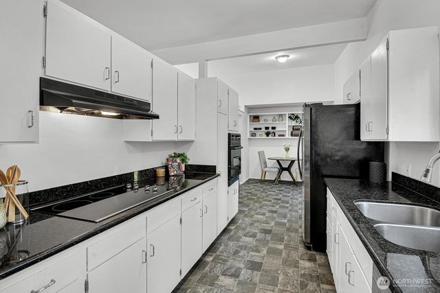 810 S 301st Place, Federal Way, WA 98003