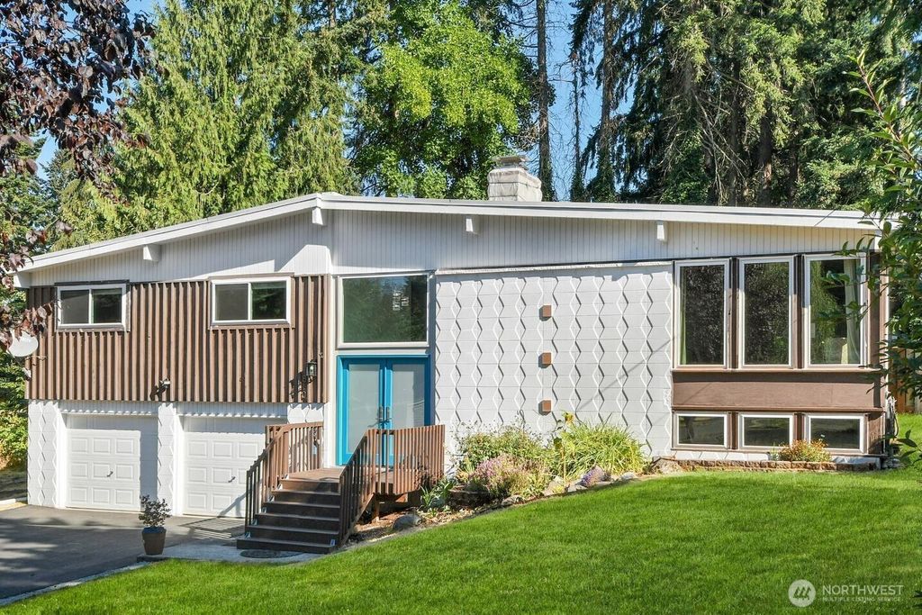 810 S 301st Place, Federal Way, WA 98003