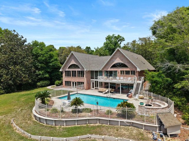 11 Kristin Circle, Niceville, FL 32578