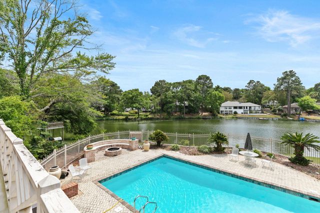 11 Kristin Circle, Niceville, FL 32578