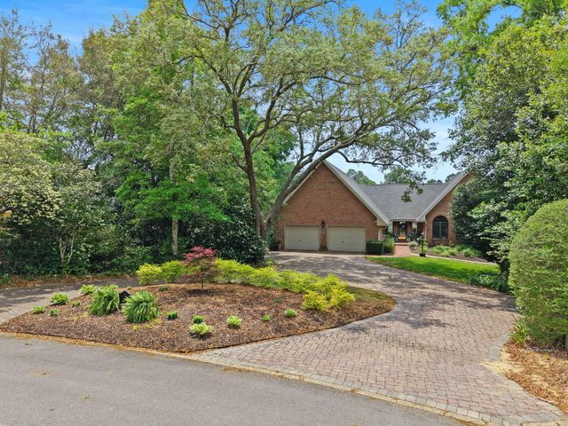 11 Kristin Circle, Niceville, FL 32578