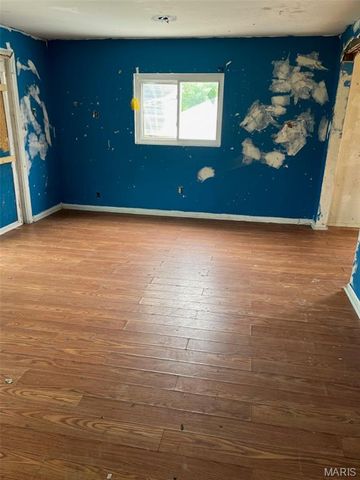 3634 Poepping Street, St Louis, MO 63125
