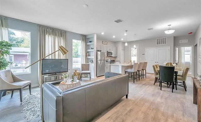 987 12TH AVENUE S, St Petersburg, FL 33705