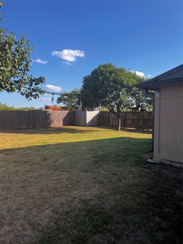 1705 Melody Circle, Kaufman, TX 75142