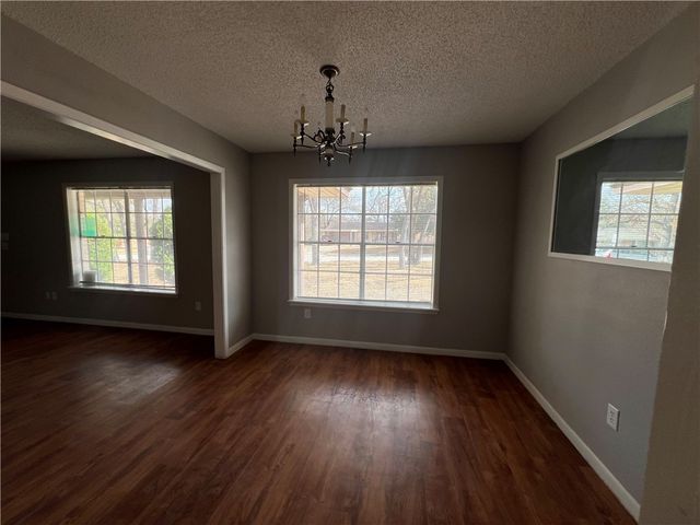 410 Fairway Drive, Bryan, TX 77801