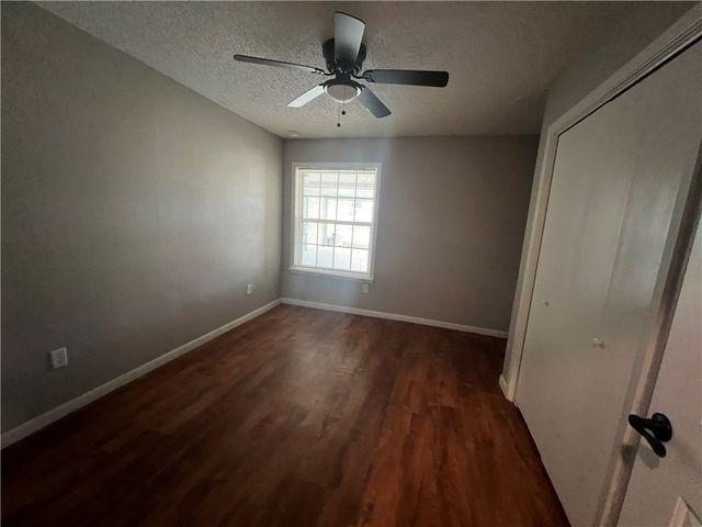 410 Fairway Drive, Bryan, TX 77801