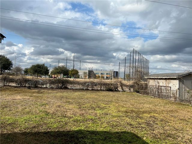 410 Fairway Drive, Bryan, TX 77801