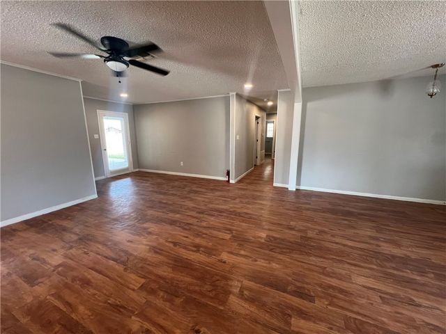 410 Fairway Drive, Bryan, TX 77801