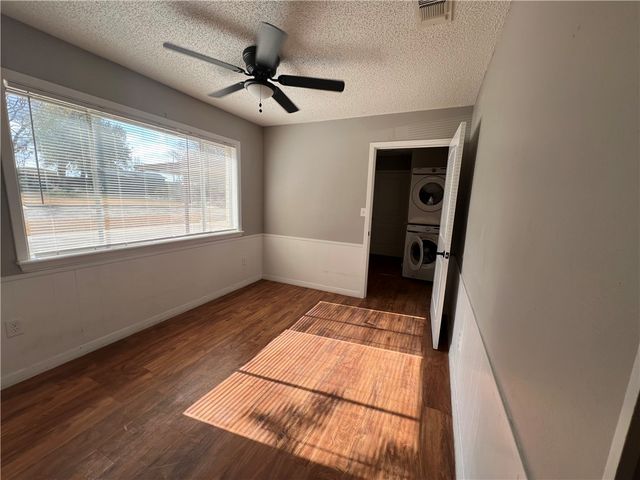 410 Fairway Drive, Bryan, TX 77801