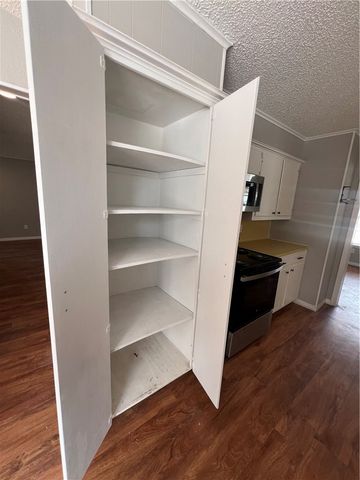 410 Fairway Drive, Bryan, TX 77801