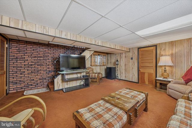 2757 SAINT MARYS RD, Ardmore, PA 19003