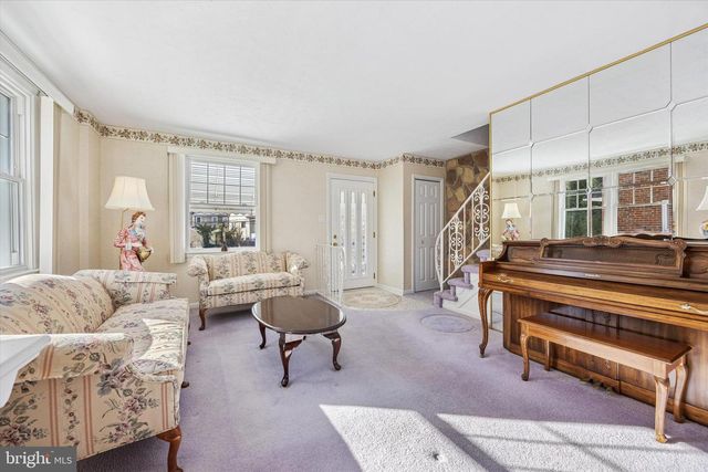 2757 SAINT MARYS RD, Ardmore, PA 19003