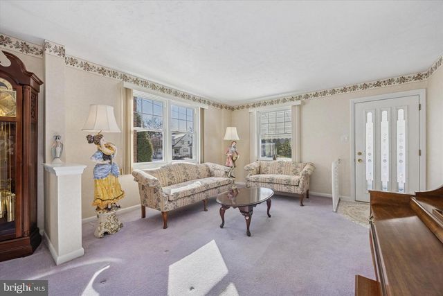 2757 SAINT MARYS RD, Ardmore, PA 19003