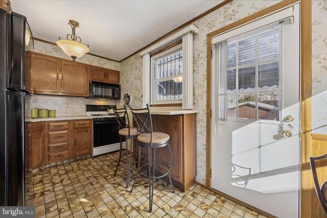 2757 SAINT MARYS RD, Ardmore, PA 19003