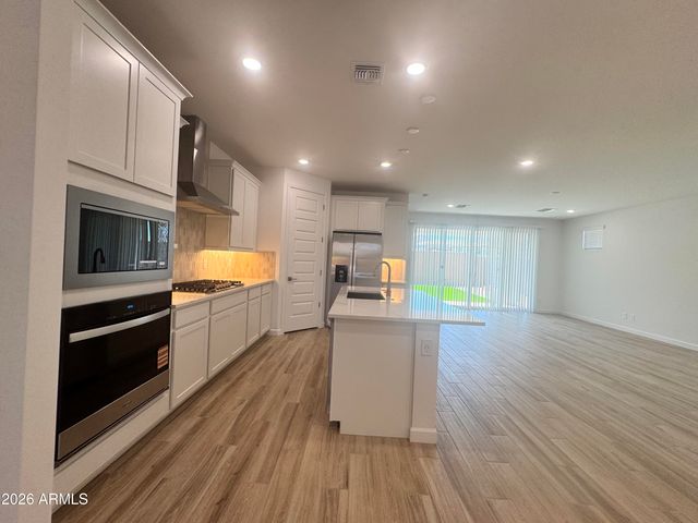 27383 N 69TH Lane, Peoria, AZ 85383