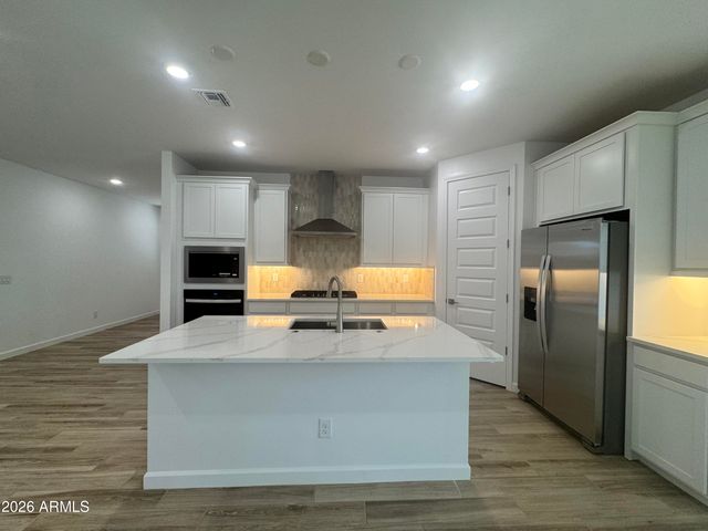 27383 N 69TH Lane, Peoria, AZ 85383